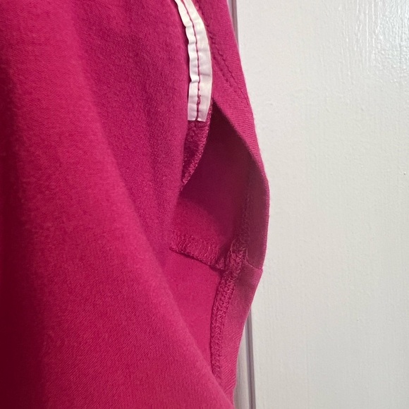 #53 HALSTON • MAGENTA PEPLUM TOP - Picture 4 of 4